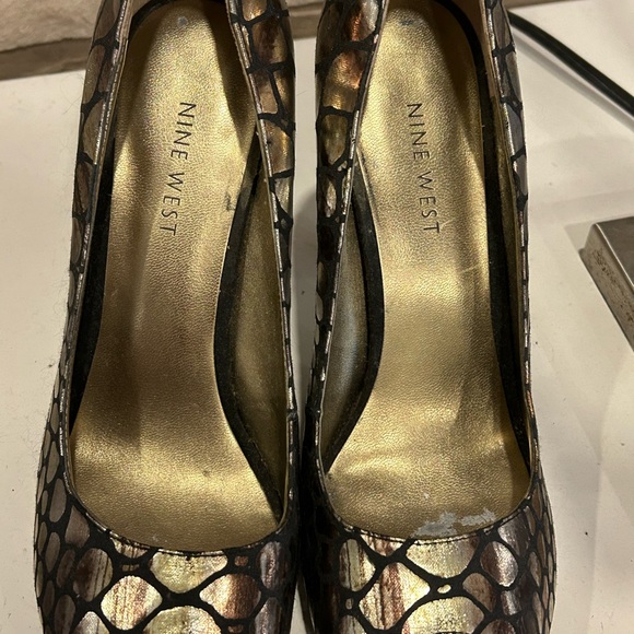 NINE WEST size 7 - Picture 3 of 6